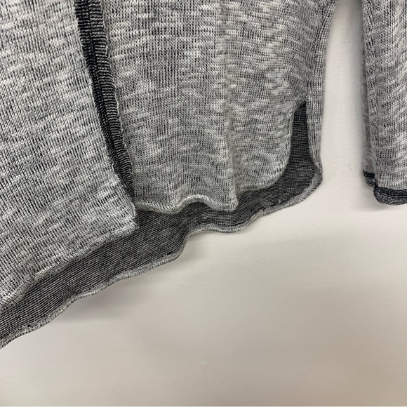 Vtg Sno Skins Thin Waffle Knit Top  Woman Medium Gray Oversize Light Stretch - Picture 3 of 10